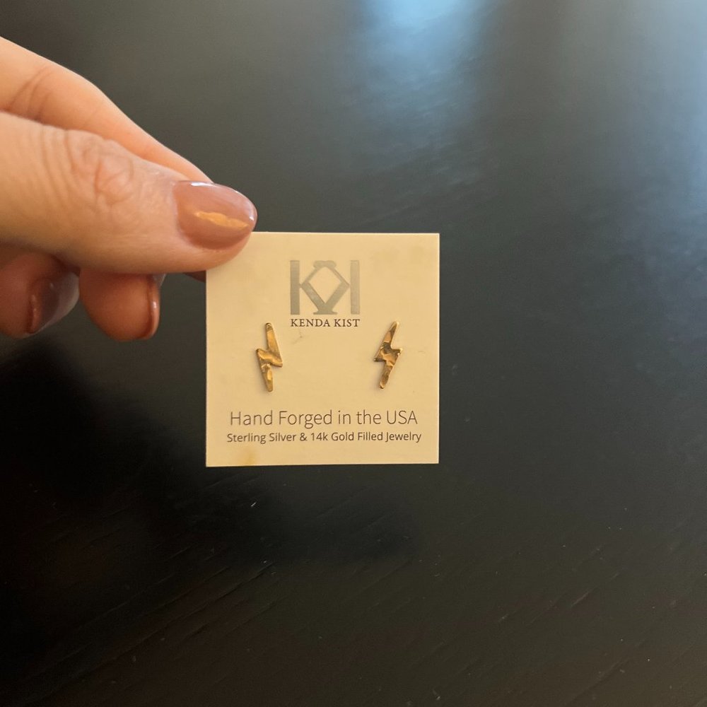 Kenda Kist Gold Lightning Bolt Studs